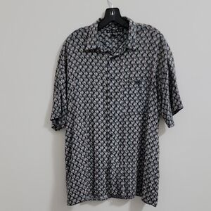 Stylish Black and White Geometric Men's Shirt Size L